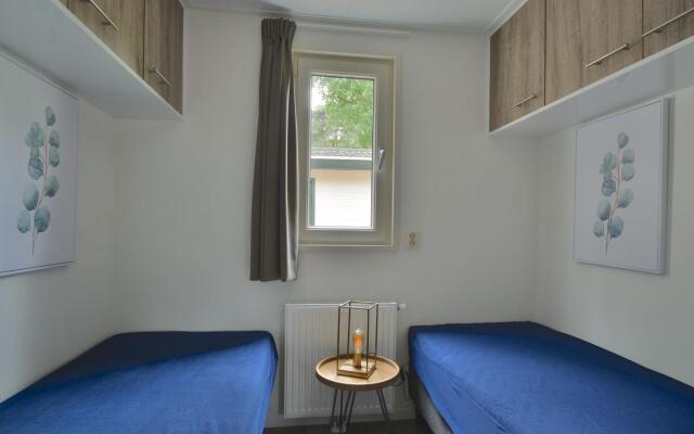 Comfy Chalet With Sunshower, Located in a Forrest