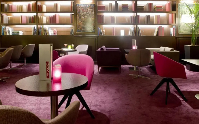 DoubleTree by Hilton Paris Boulogne