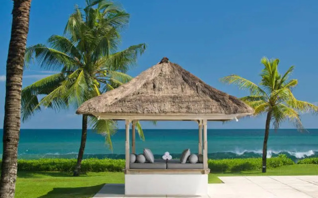 Villa Atas Ombak