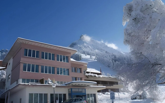 Ferien- und Familienhotel Alpina