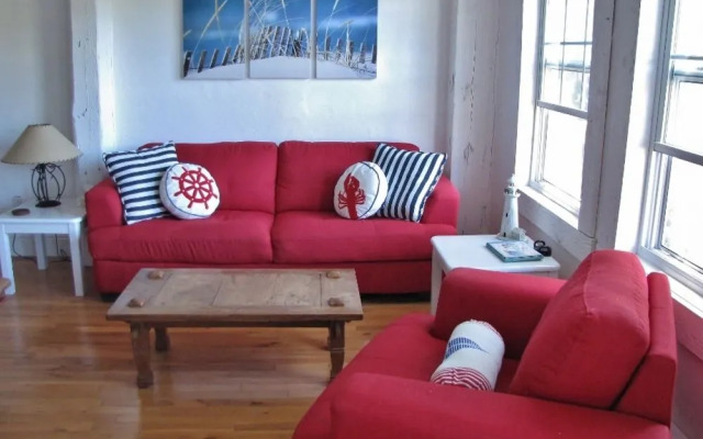 Larinda's Landing Oceanfront Cottages