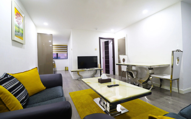 Queen Stay Apartments