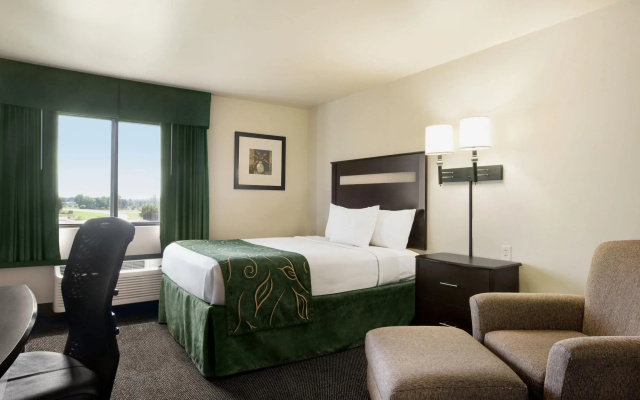 Baymont by Wyndham Glenwood