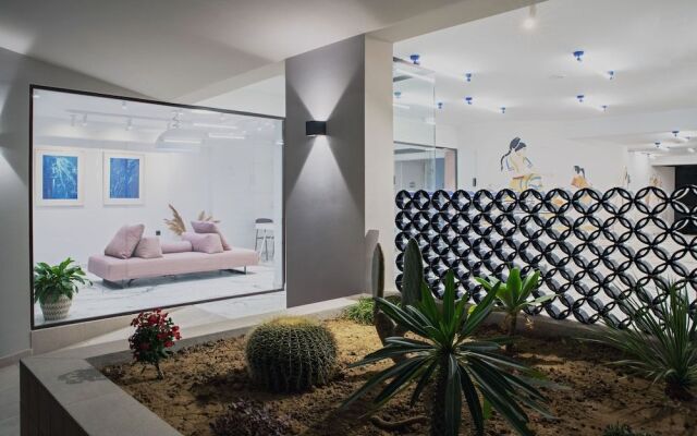 Pavo Art Hotel