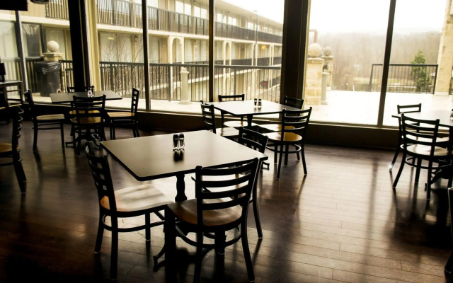 New Hope Inn & Suites