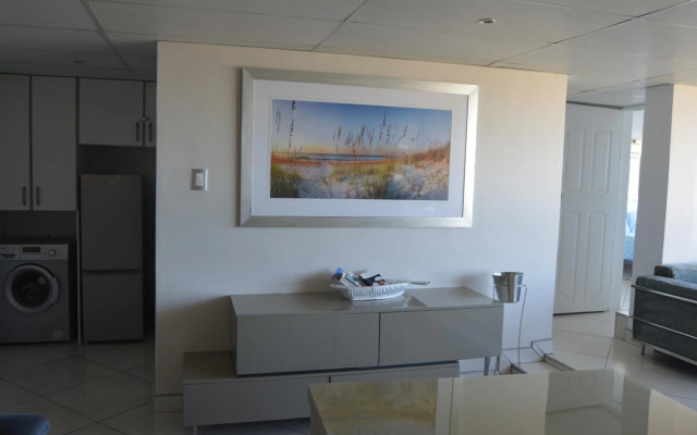 Accommodation Front - Classy 4 Sleeper with Ocean Views