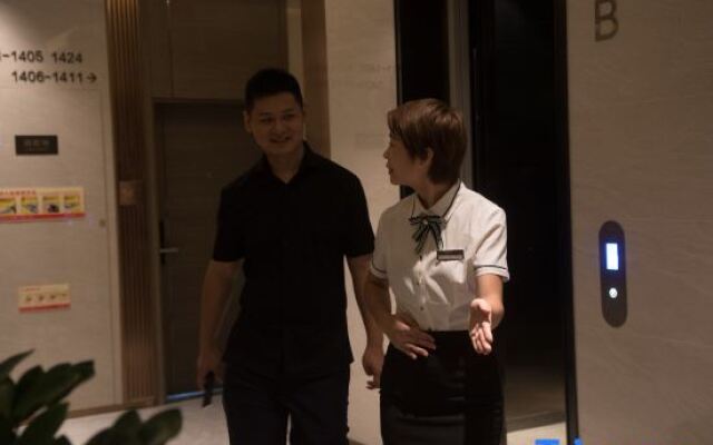 Zunxiang International Apartment (Shenzhen Futian Convention and Exhibition Cente)