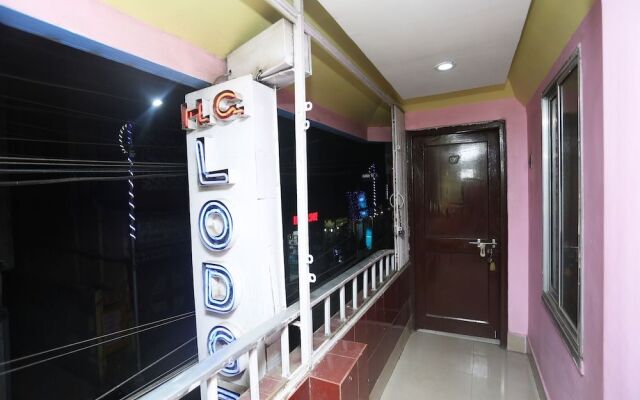 OYO 22232 Hotel Continental & Lodge