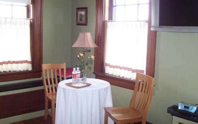 Kennedy Mansion Bed and Breakfast