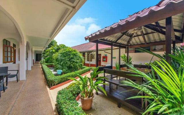 Panda Hotel（Patong Beach）