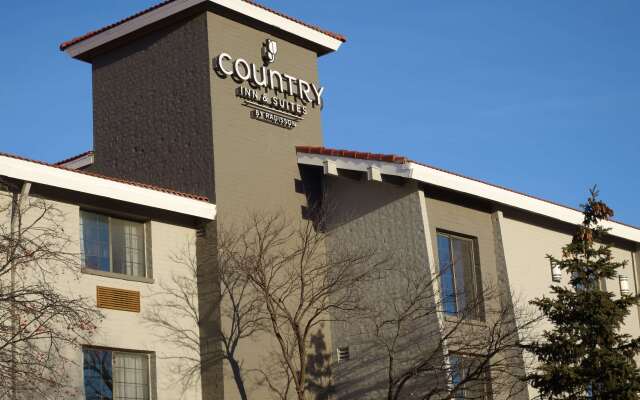 Country Inn & Suites by Radisson, Hoffman Estates, IL