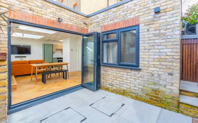 Luxuriously Compact 1BD Eco Home Clapham Common!