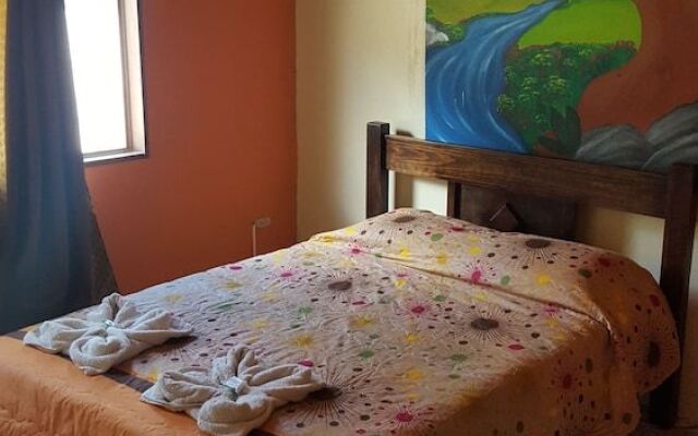 Que Tuanis Hostel Monteverde