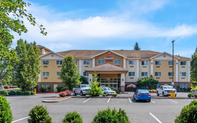 Comfort Suites Clackamas