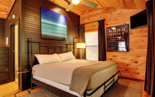 The Hideout RR 6954