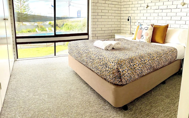 Penguin Mews Merimbula – Guest Rooms – Merimbula