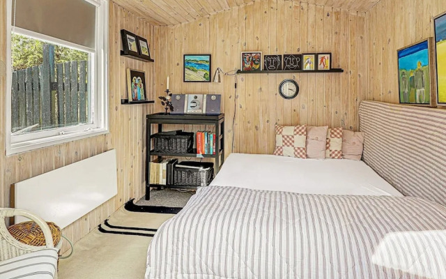 6 Person Holiday Home in Hals