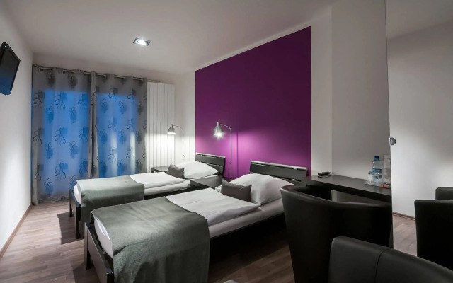 VV Hotel