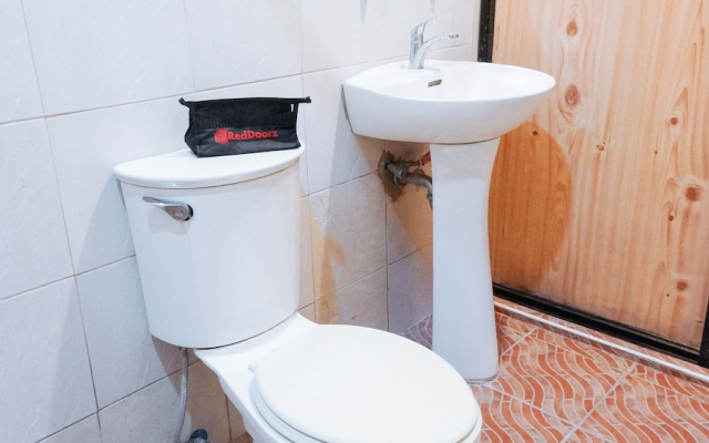 RedDoorz Plus @ Valencia Bohol