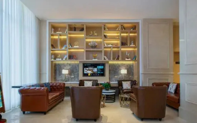 Vienna International Hotel (Jingmen Shenzhen Avenue Branch)