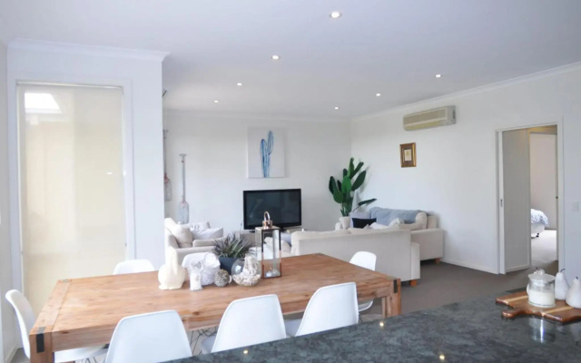 Sandpiper 3 - Close TO Beach AND Town
