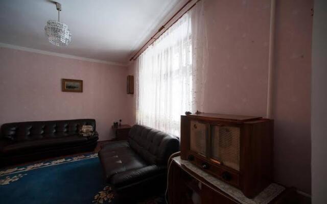 Baykalsky Pokoy Apartment