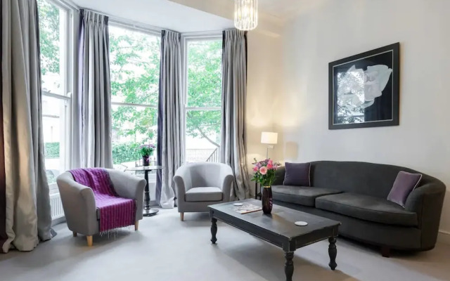 Elegant Georgian 2 Bedroom Apartment in Notting Hill