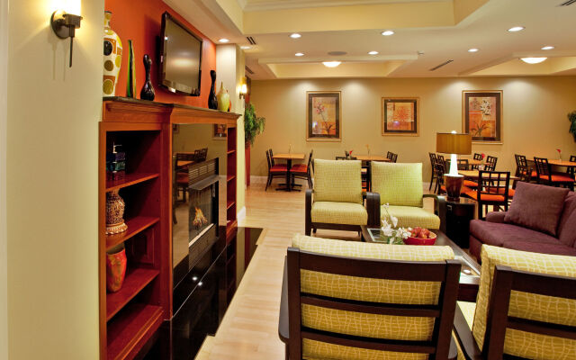 Holiday Inn Express Hotel & Suites Spartanburg-North, an IHG Hotel