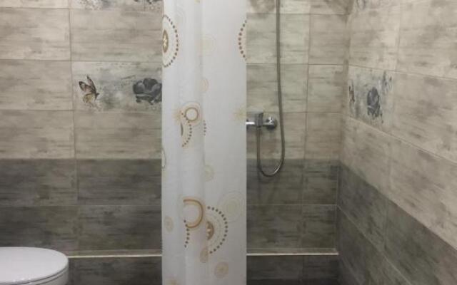 Apple Tree Family Home (ECO)