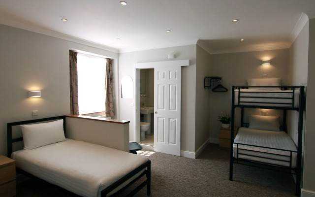 Lords Hotel