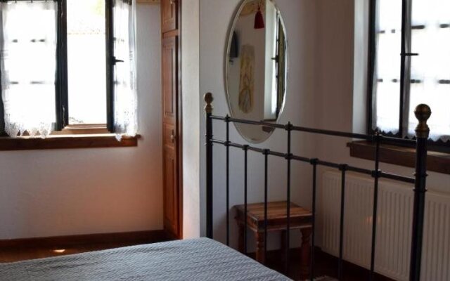 Vera's Traditional House