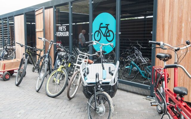 Great Lodge with Microwave Oven near Beach