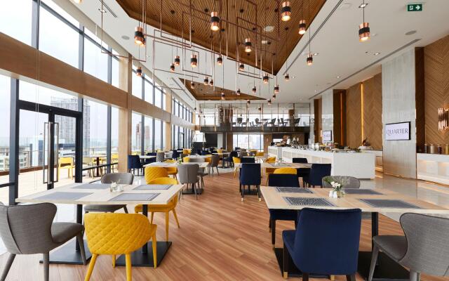 The Quarter Ari by UHG Hotel
