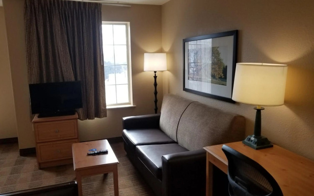 Extended Stay America Suites Milwaukee Brookfield