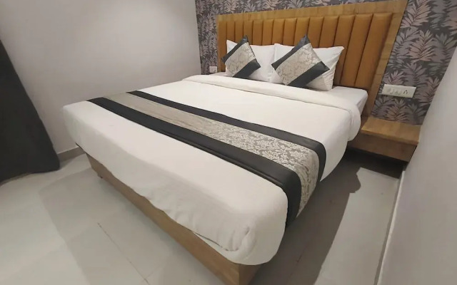 Hotel Morya Residency Parel