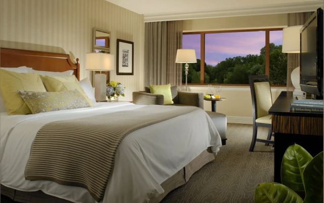 Omni Charlottesville Hotel