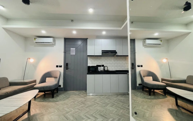 BedChambers Serviced Apartment, MG ROAD