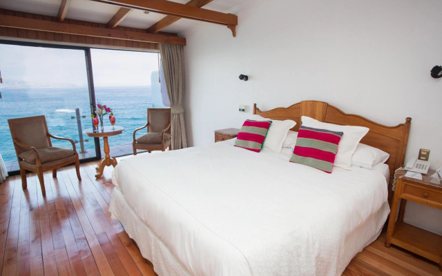 Hotel Oceanic