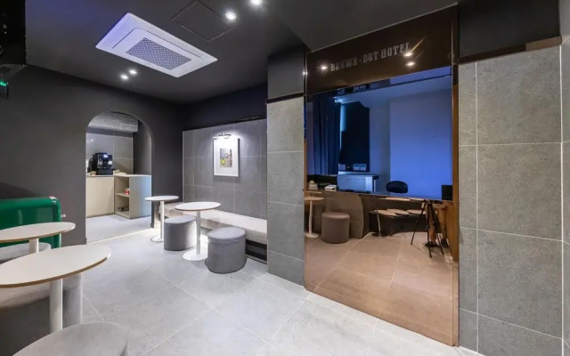 Brown Dot Daegu Seongseo