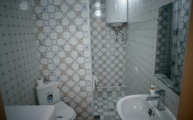 Huge Newly Renovated 3Br In Heart Of Tbilisi