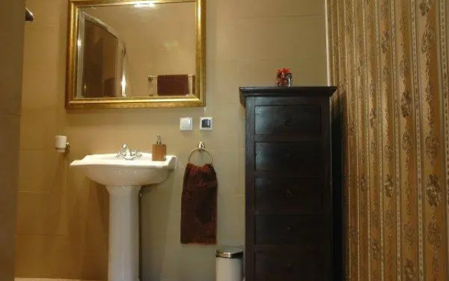 Main Market Square Apartments