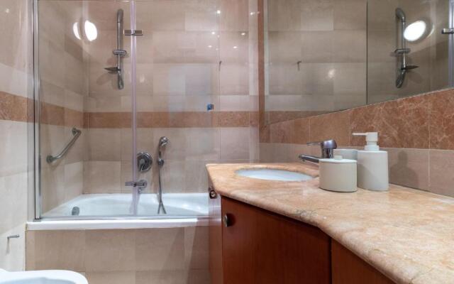 Cosy Studio in Mamilla, free parking up to 5 ppl