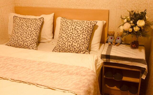Hoi To Hostel