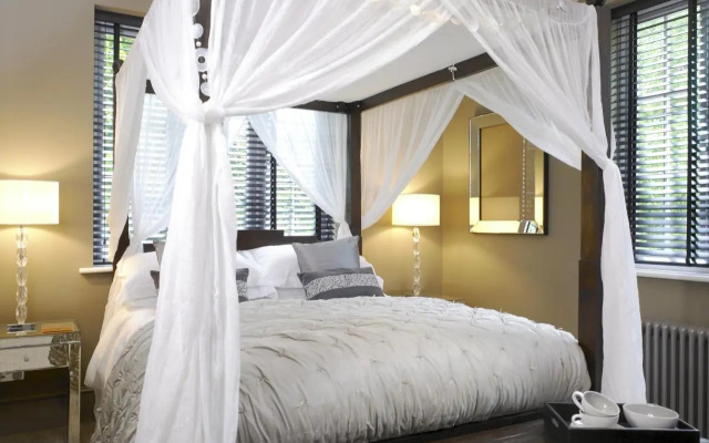 Windfalls Boutique Hotel