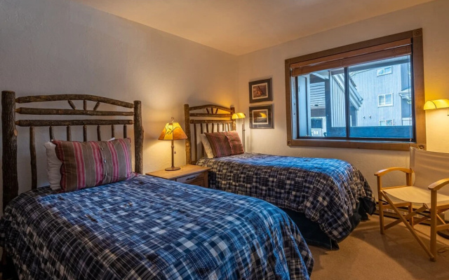 Bridgepoint 24 - 2 Br Condo