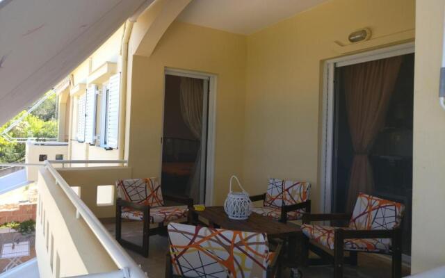 Kiveri Cave Apartment U5