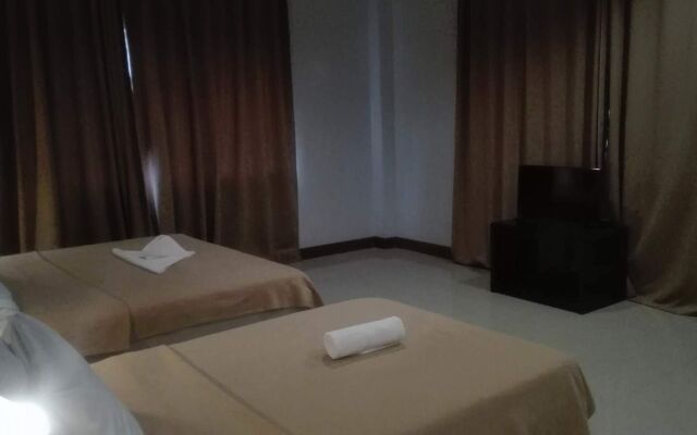 Leux Hotel