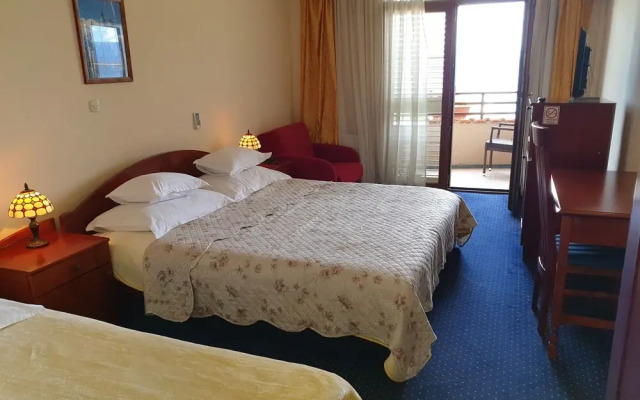Hotel Miramare Njivice