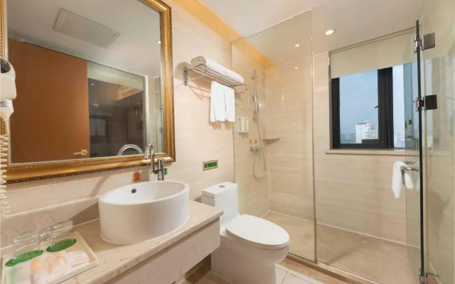 Vienna Hotel Wuhan Yellow Crane Tower Branch