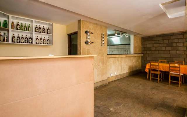 Kates Apartments